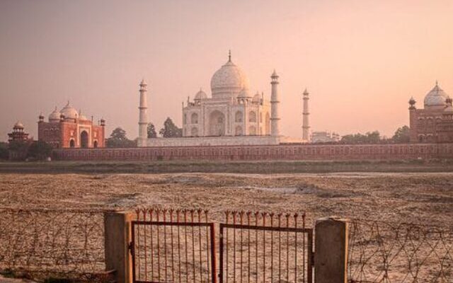 Top 10 Places To Visit In Agra